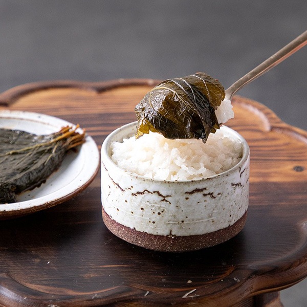 新鮮 ハイゴショウ葉 料理用。50枚+ホムデンオマケ センピョ] エゴマの葉の醤油漬け 缶詰 / 70g えごまの葉 韓国おかず