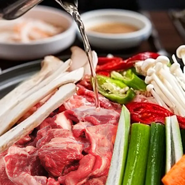 牛肉] 国産 牛すじ スジ / 1kg スジ肉 牛筋肉 牛筋 牛すじ肉