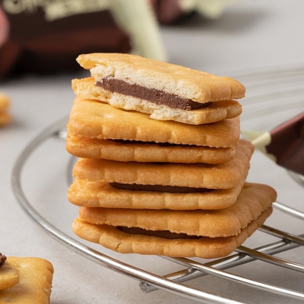 韓国のものです ヘテ] サンドエース チョコ / 68g エイスサンド エースクレッカー