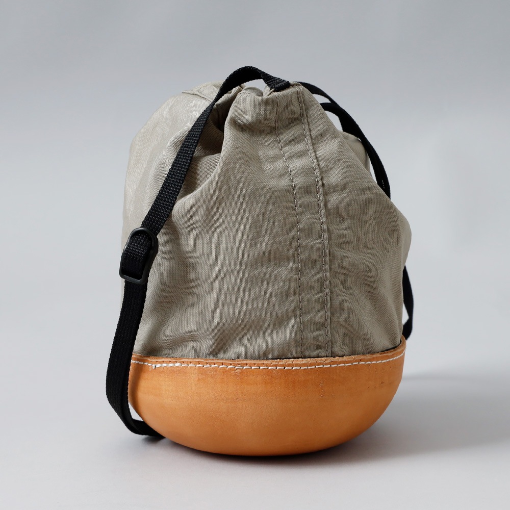 【Butler Verner Sails】MOLDED LEATHER MINI BAG モールドレザー巾着ナイロンショルダー