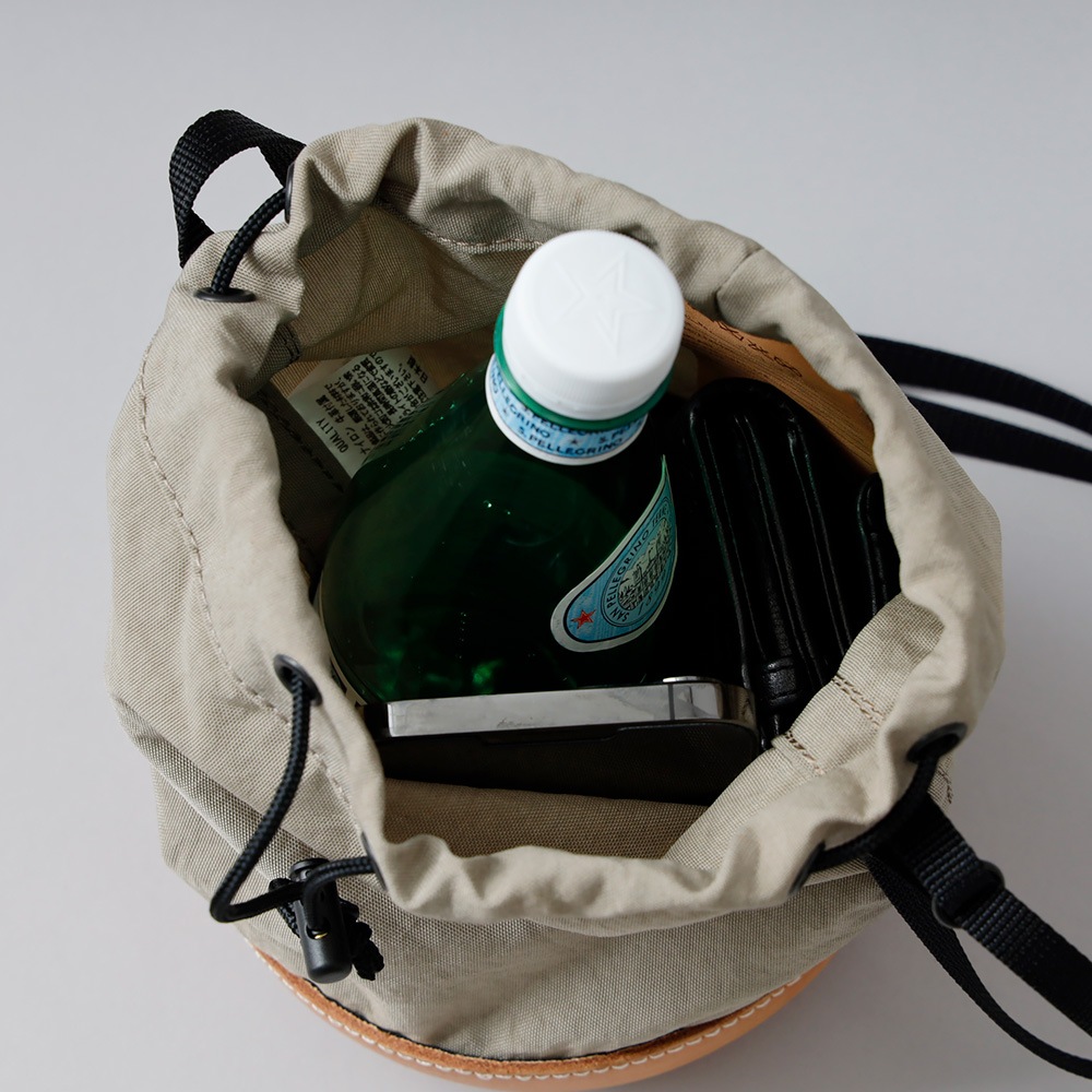 【Butler Verner Sails】MOLDED LEATHER MINI BAG モールドレザー巾着ナイロンショルダー