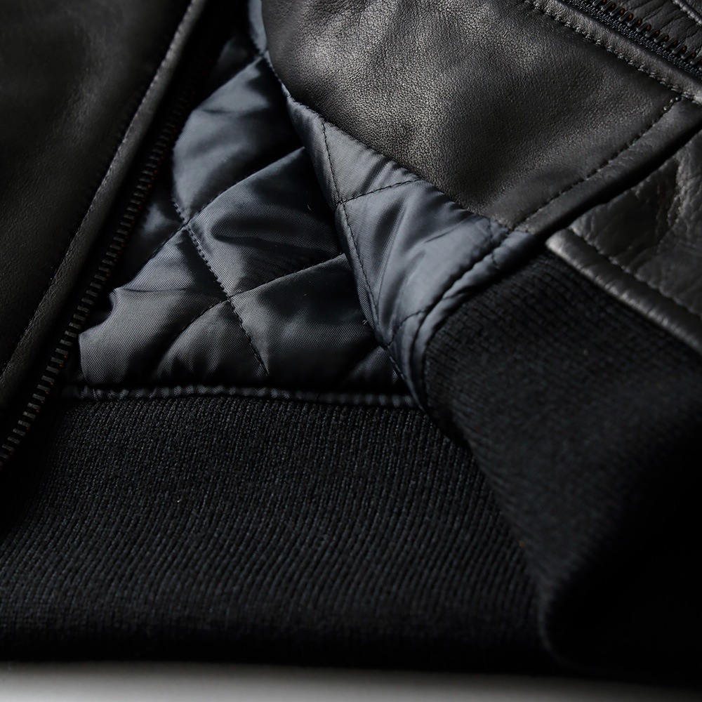 HEATH (ヒース) ホースレザー スタジャン