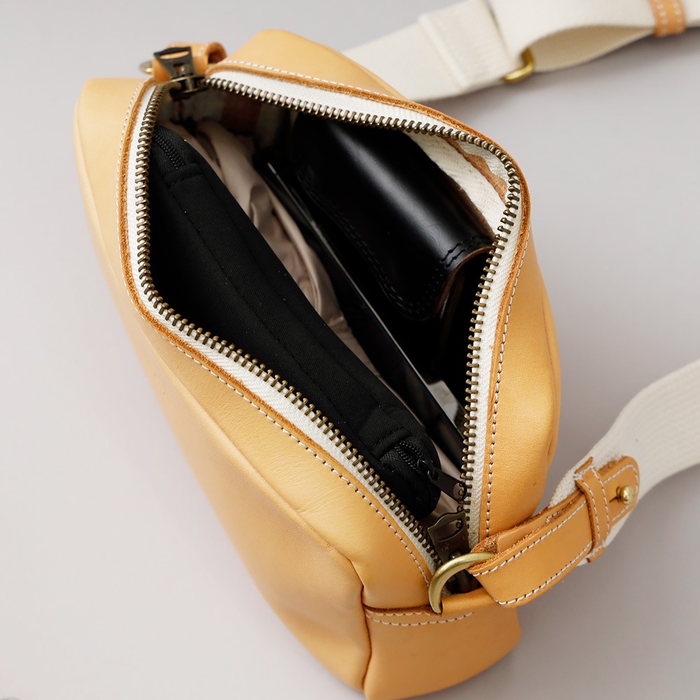 【Butler Verner Sails】SQUARE LEATHER SHOULDER BAG スクエア レザーバッグ