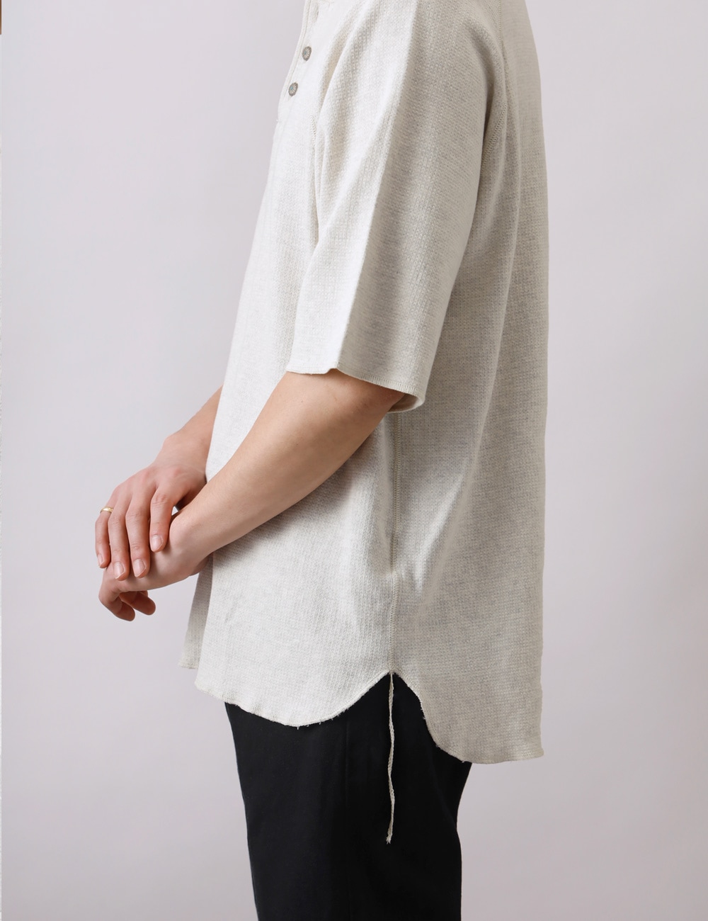 REMI RELIEF 別注  WタックラグランヘンリーネックT