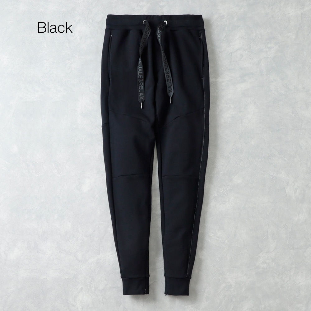 1PIU1UGUALE3 RELAX(ウノピゥウノウグァーレトレ リラックス)パイピングロゴ ワイドスピンドルジョガーパンツ