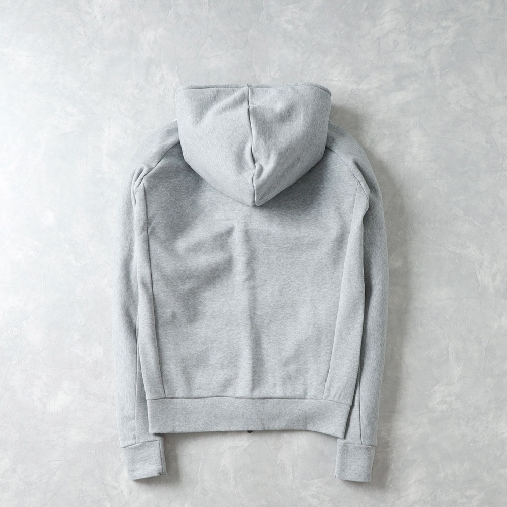 1PIU1UGUALE3 RELAX(ウノピゥウノウグァーレトレ リラックス) パイピングロゴワイドスピンドルパーカー