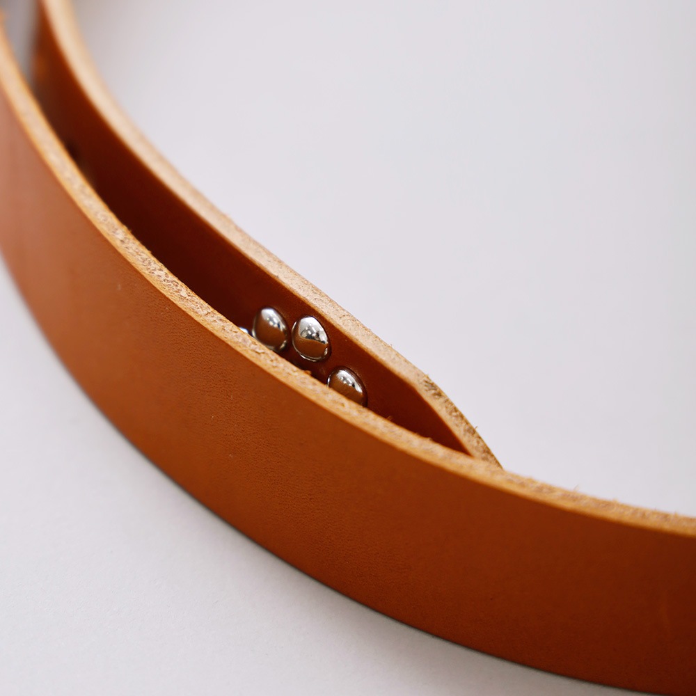 【新色入荷】BARNS OUTFITTERS （バーンズ） スタッズ 栃木レザーベルト 30mm