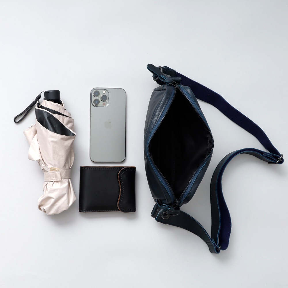 Butler Verner Sails】HORSE LEATHER SQUARE ZIP SHOULDER BAG