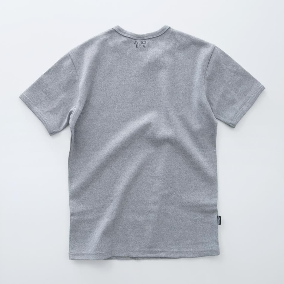 <10%OFF！ファミリーSALE！>◆【AVIREX】HENRY NECK T-SHIRT