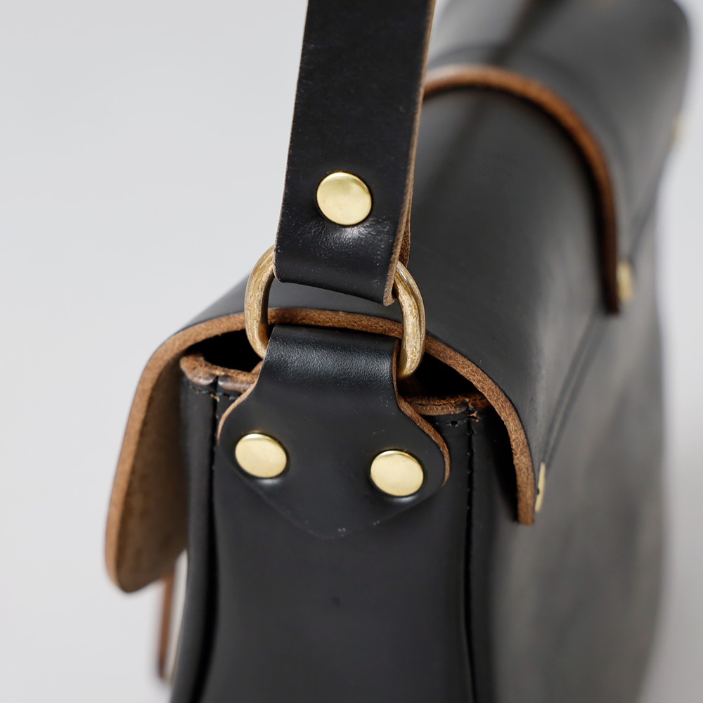 【HEATH】CHROMEXCEL LEATHER POSTMAN BAG クロムエクセルレザー ポストマンバッグ