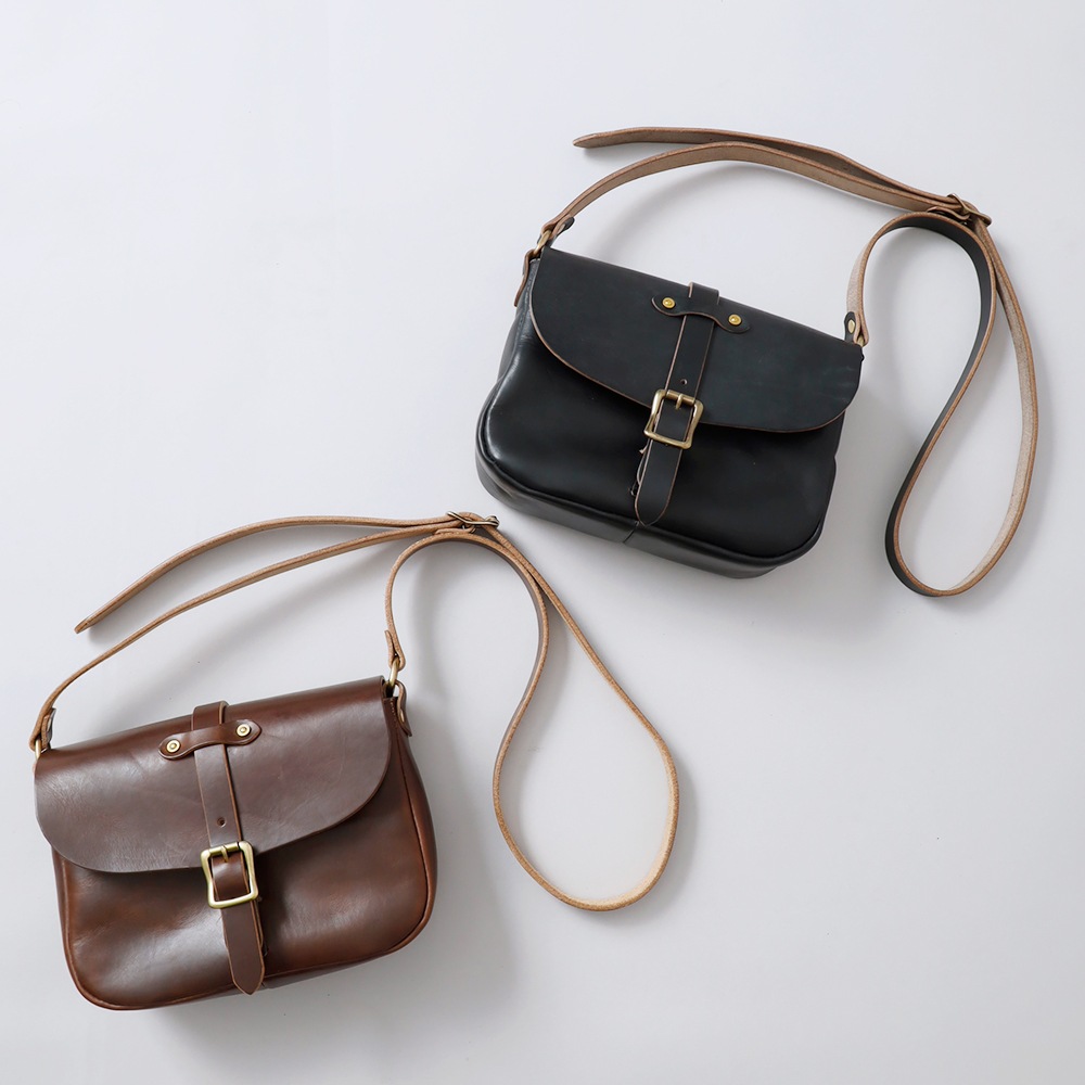 HEATH（ヒース）クロムエクセルレザー ポストマンバッグ