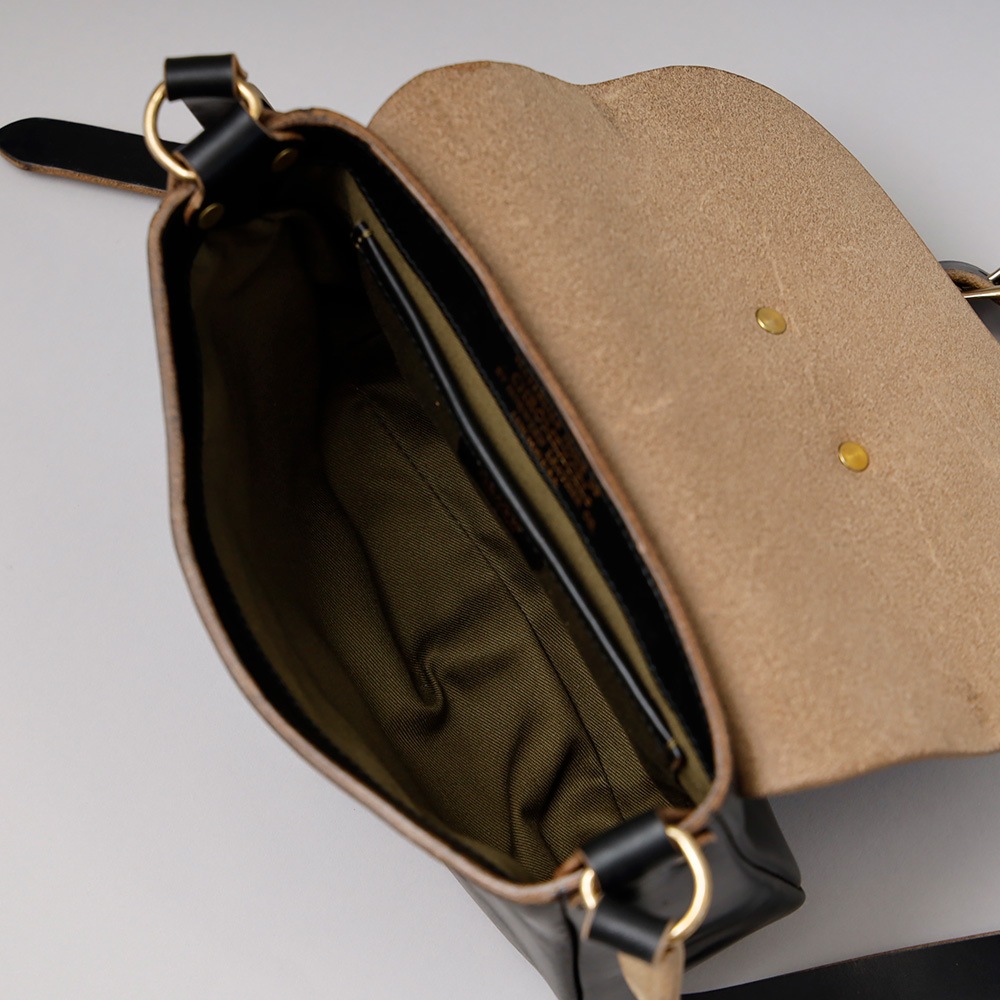 【HEATH】CHROMEXCEL LEATHER POSTMAN BAG クロムエクセルレザー ポストマンバッグ