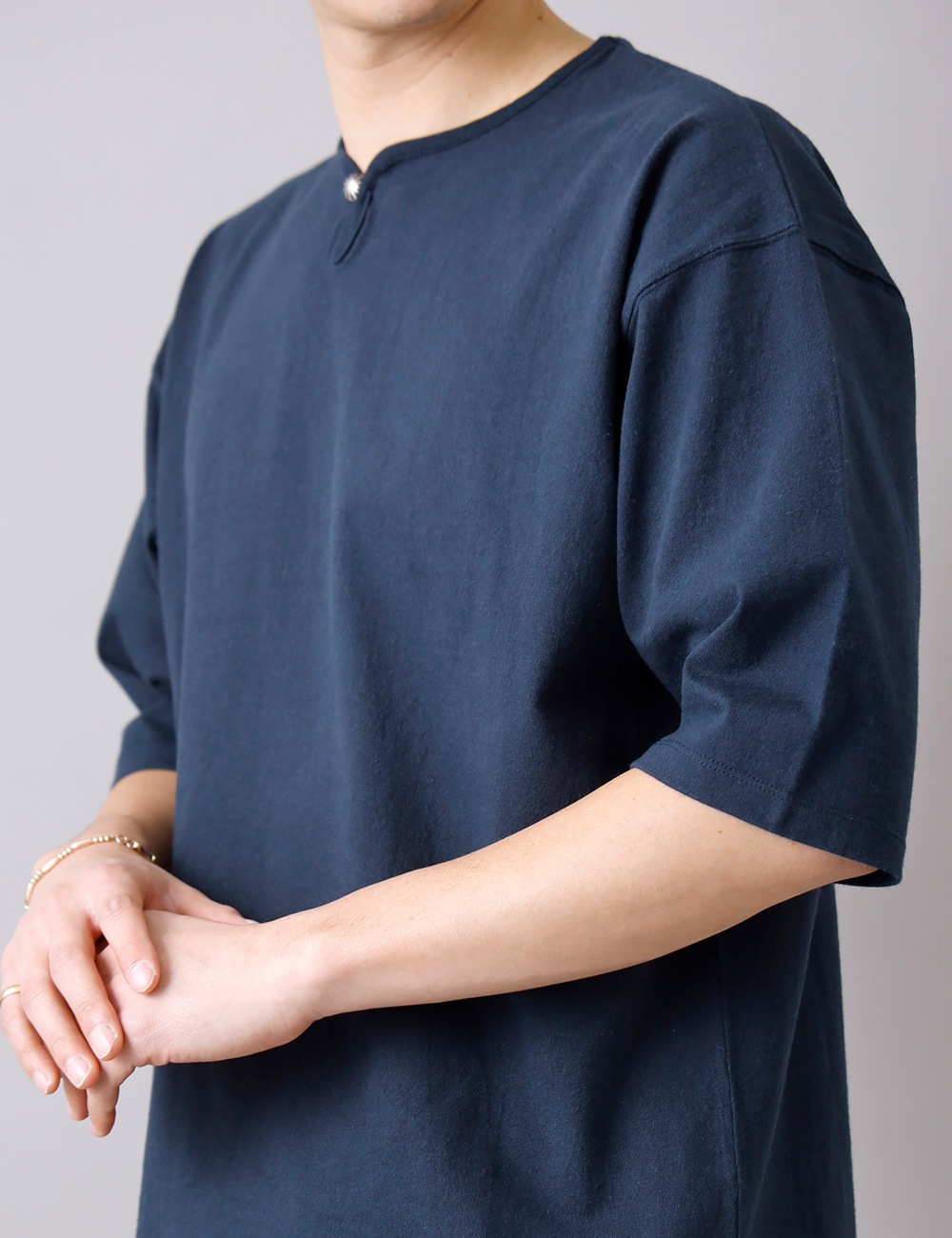 【再入荷】BARNS OUTFITTERS （バーンズ） 別注 コンチョ 五分袖 Tシャツ 