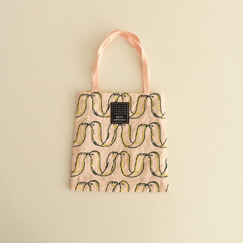 ミナペルホネン　リボンバード　バッグ mina perhonen ribbon bird(リボンバード) 巾着バック(小