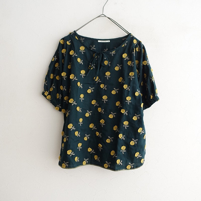 minä perhonen 】半袖刺繍トップス