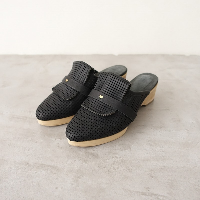 ミナのサンダル 美品 mina perhonen - 北欧、暮らしの道具店 新品