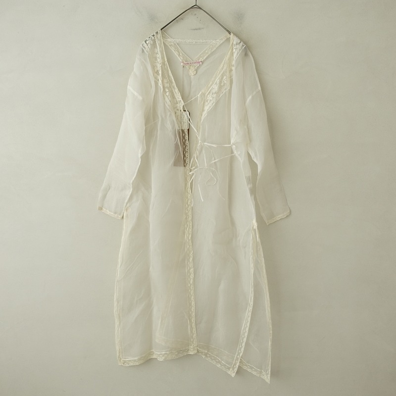 新品タグ付きTOWAVASE ローブ WHITE×YELLOW 新品タグ付きTOWAVASE ローブ WHITE×YELLOW 新品タグ付き