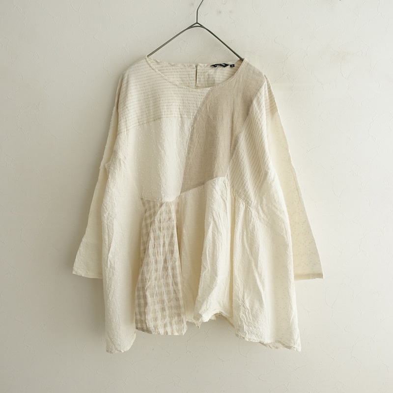 パドカレ pas de calais しわ加工ブラウス　アイボリー　サイズ36 パドカレ pas de calais しわ加工ブラウス アイボリー サイズ36
