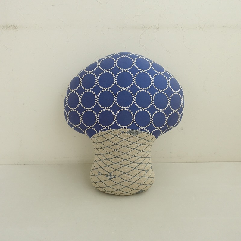 ミナペルホネン　きのこクッション ミナペルホネン きのこクッション