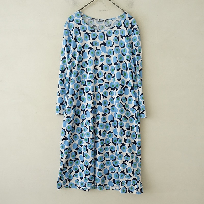 近年✨マリメッコ　コットンシルク　総柄　半袖ワンピース　Sサイズ 美品】マリメッコ marimekko Kevattalkoot プリントカットソー