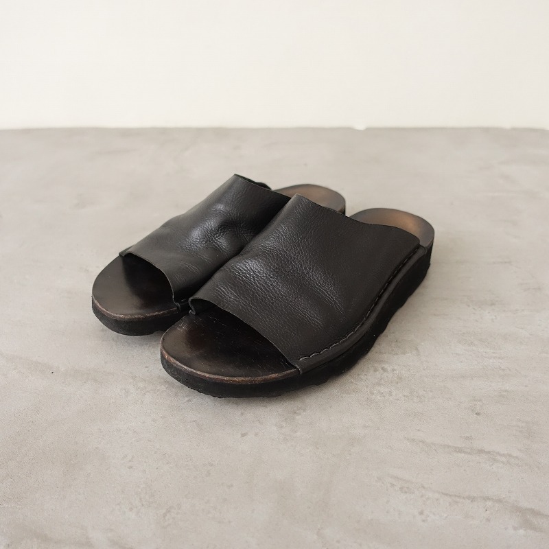 メゾンドソイル maison de soil レザーフラットサンダル 36/23