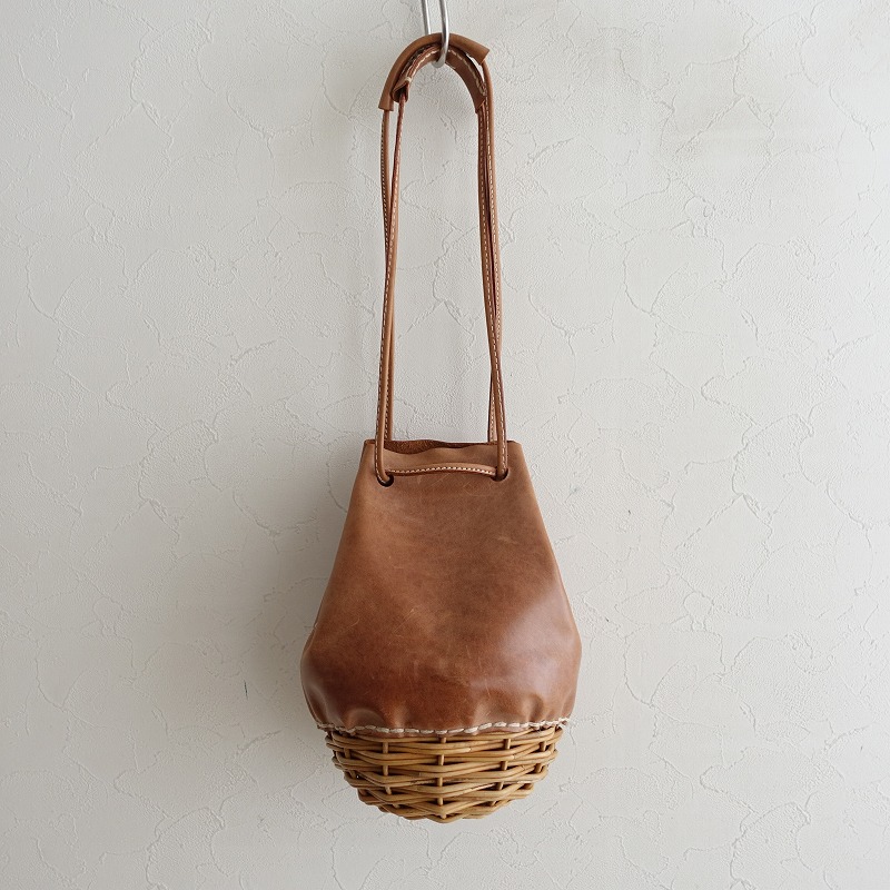 ebagos ブレードミニバッグ NATURAL エバゴス　完売品♡最終お値下げ ebagos ブレードミニバッグ NATURAL エバゴス 完売品♡最終お値下げ
