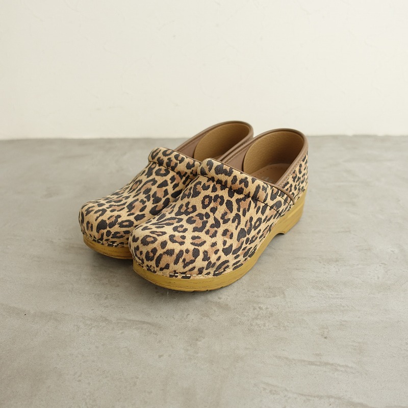 ダンスコ　サンダル　サイズ37-38 新品未使用 dansko（ダンスコ） 古着 買取 通販