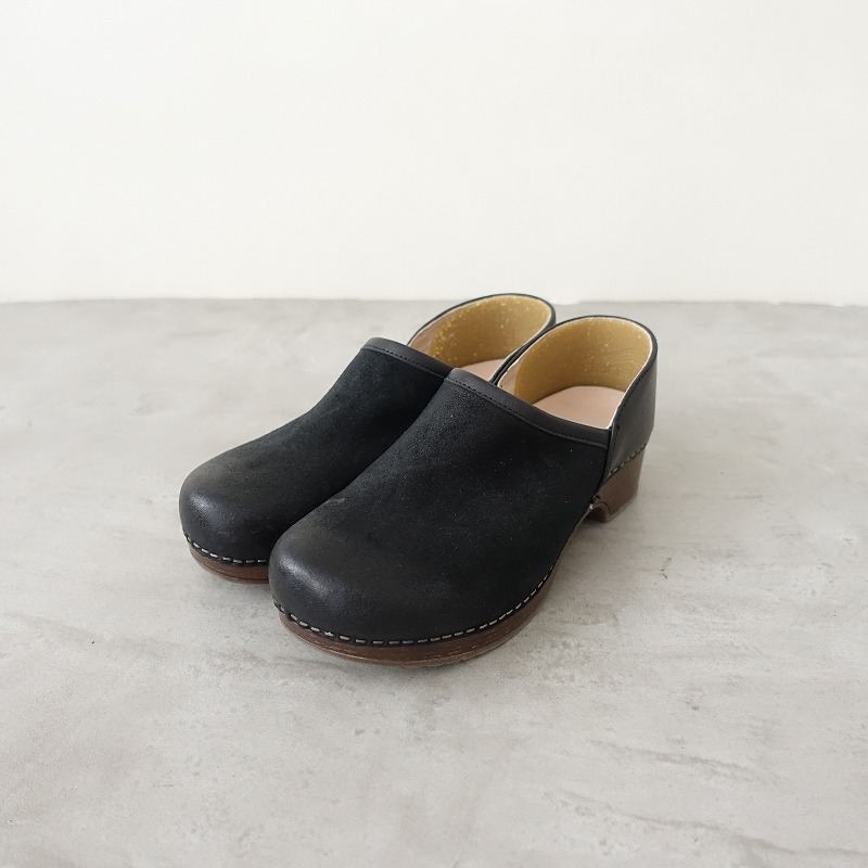 【未使用】 Dansko ベルトパンプス レザー ブラック ストラップ 37 Amazon.com | Dansko Tiffani Wedge Sandal for Women