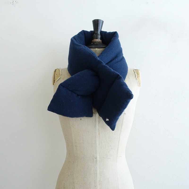 ミナペルホネン エプロン ネイビー ミナペルホネンのチェックに心惹