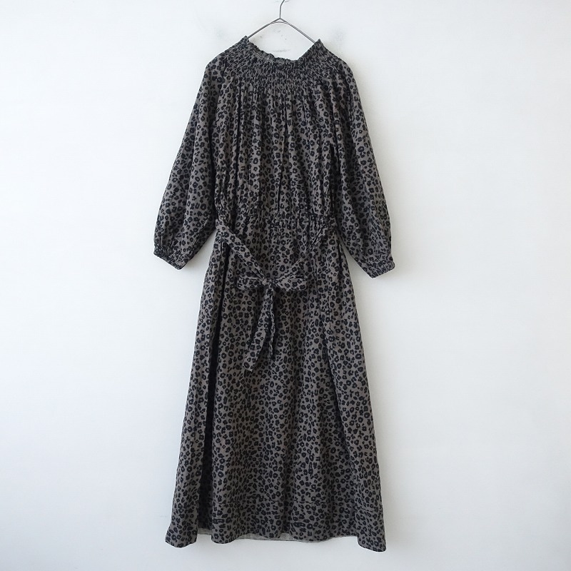 ハグオーワー　ショップコート　美品 ハグオーワー ショップコート 美品 ハグオーワーショップコート美品