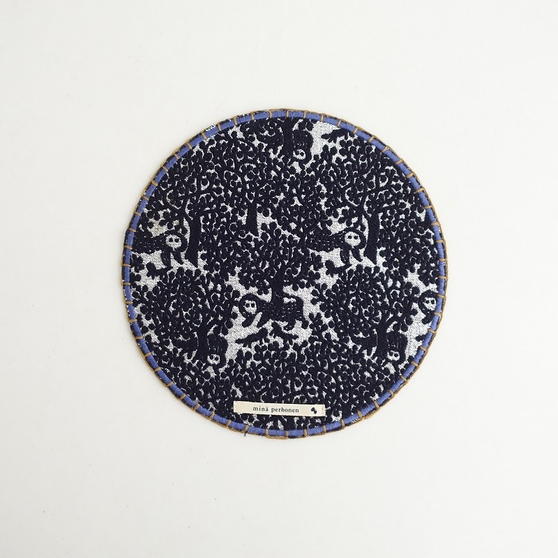 紋黄蝶 ミナペルホネン 2011ss カタログ 小松菜奈 入手困難 絶版 希少 希少 紋黄蝶 ミナペルホネン カタログ 小松菜奈 2011年 入手困難