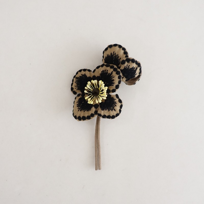 24-25AW❁⃘*. mina perhonen blumen コサージュ 未使用/定価1.9万】ミナペルホネン mina perhonen お花のコサージュ