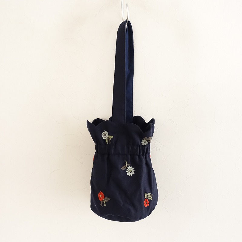 ネセセア　nesessaire ワンピース　若草色　新品未使用　タグ付き ネセセア nesessaire ワンピース nesessaire(ネセセア) / 長袖