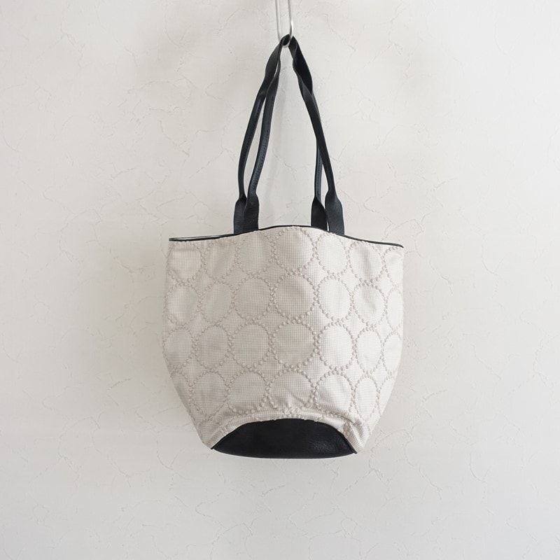 ��2023SS/���4.4���ۥߥʥڥ�ۥͥ� mina perhonen tambourine focaccia bag   (ba11-2510-97)��80K52��