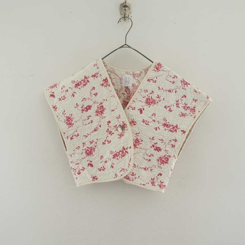 nude vintage フラワープリントキルティングベスト ヌードヴィンテージ nude vintage フラワープリントキルティングベスト