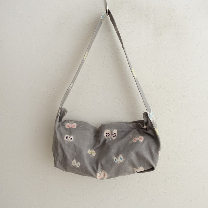 ハンドメイドミナペルホネン大きなサイズのクロワッサンショルダー