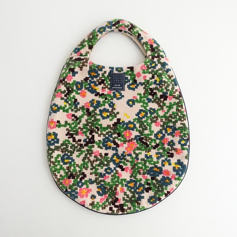 ミナペルホネン mina perhonen flower bedエッグバッグ (ba11-2510-118