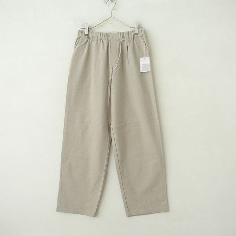 美品2024年製evam eva【定価2.9万】 ウールサルエルパンツ　ecru 美品2024年製evam eva【定価2.9万】 ウールサルエルパンツ ecru evam eva