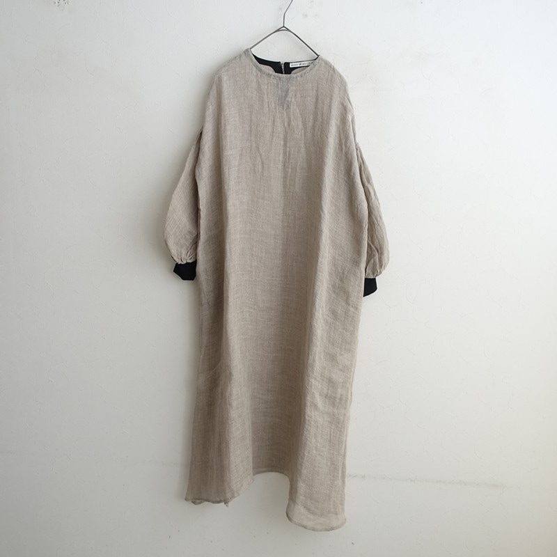 emic etic パフワンピース emicetic パフワンピース