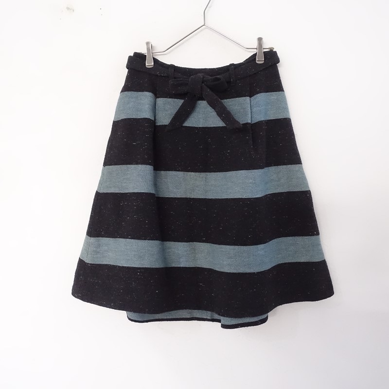 mina perhonen かくれんぼ フレアスカート 蝶々 刺繍 虫 36 mina perhonen かくれんぼ フレアスカート 蝶々 刺繍 虫 36 - メルカリ