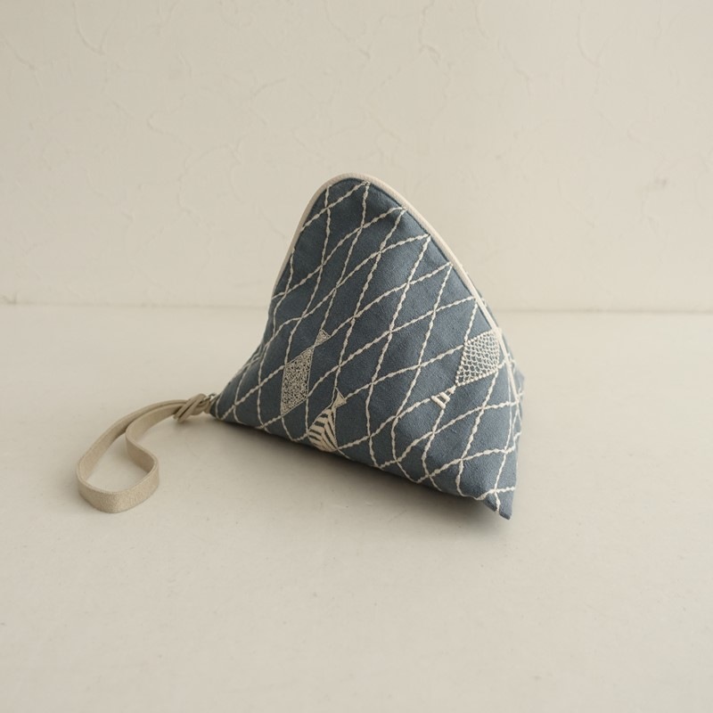 ミナペルホネン mina perhonen pacific tetra pouch テトラポーチ 