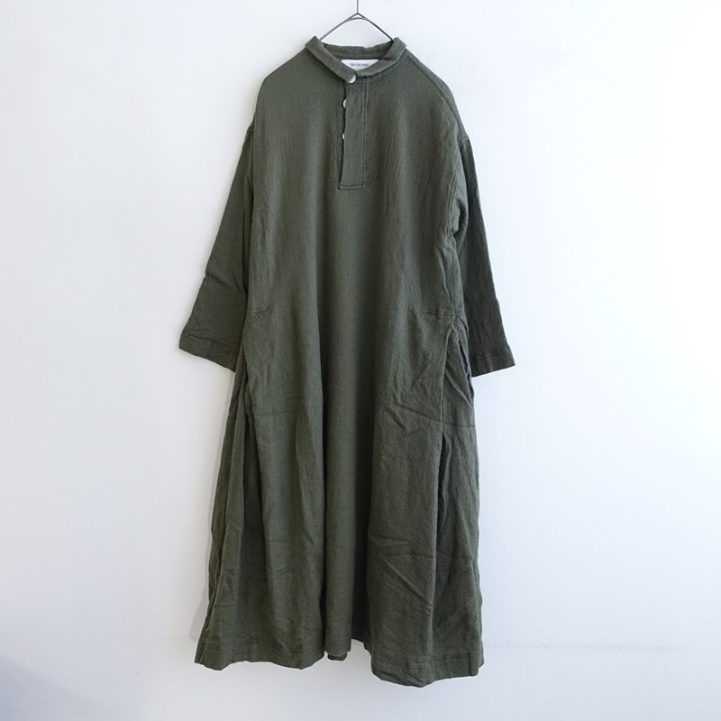 未使用　nest Robe ワンピース　ヴェリテクール　オールドマンズテーラー T/Fクリーンクールワンピース｜WOMEN｜250HSF83-048D｜AZUL BY MOUSSY