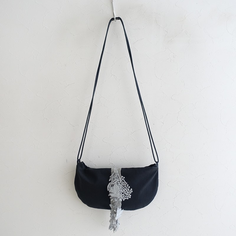 美品】ミナペルホネン mina perhonen forest village フード付きダウン