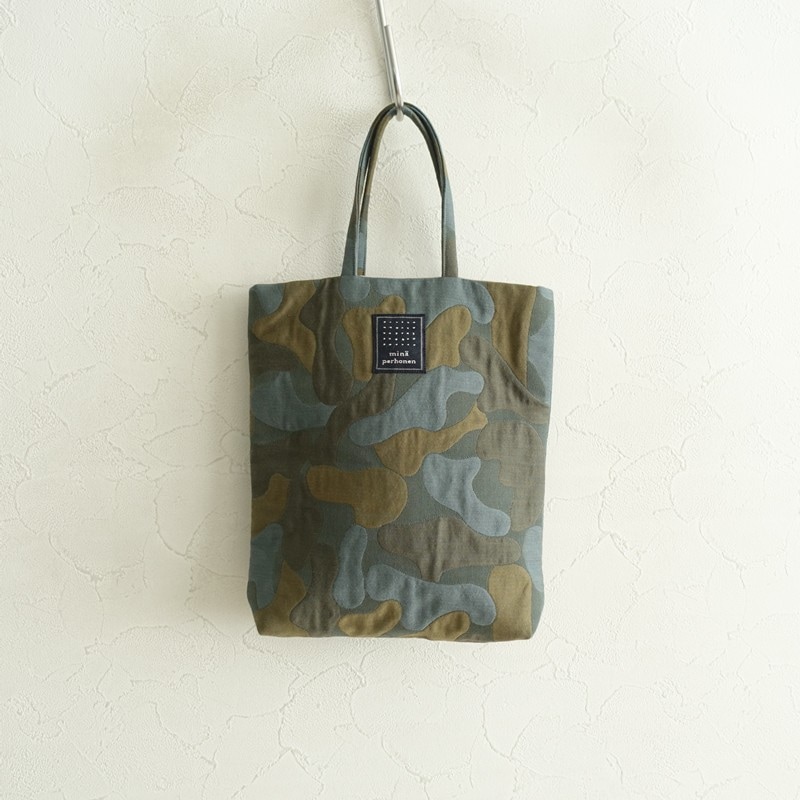 ミナペルホネン エッグバッグ　wolf & flower ☆未使用品☆ ミナペルホネン エッグバッグ wolf&flower オオカミ