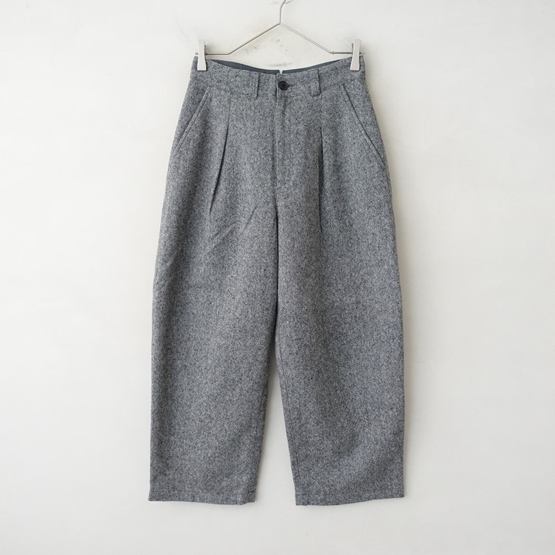 ������/���1.4���ۥ��饷&�ȥ�åץ��ѥ֥�å��� KURASHI & Trips PUBLISHING ���餫�ĥ����ɤ˰��ܹ��� �ѥ��  S (m25-2512-694)��13A62��