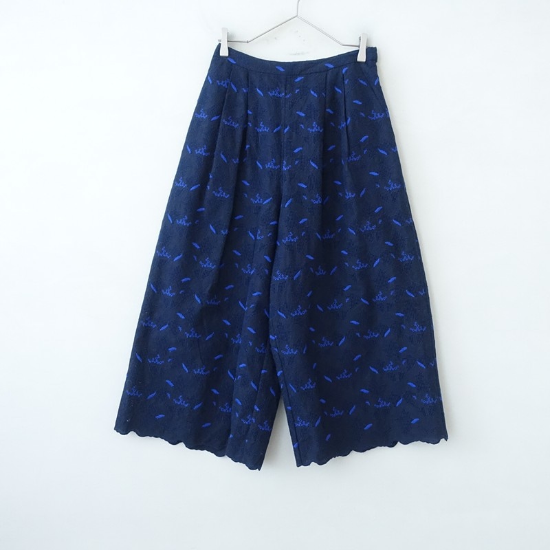 HOUSE OF LOTUSハウスオブロータス　25AWチェックスカート HOUSE OF LOTUS -ギンガムチェックの服とカゴ-