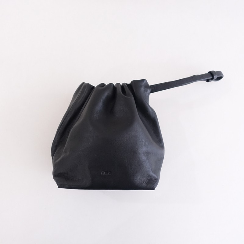 ������/2.4���ۥ����� Aeta COW KIP LEATHER POUCH S �쥶���ݡ���   (ba30-2603-69)��90D62��