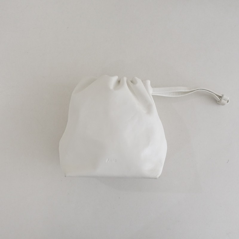 ������ Aeta COW KIP LEATHER POUCH S �쥶���ݡ���   (ba30-2603-62)��90D62��