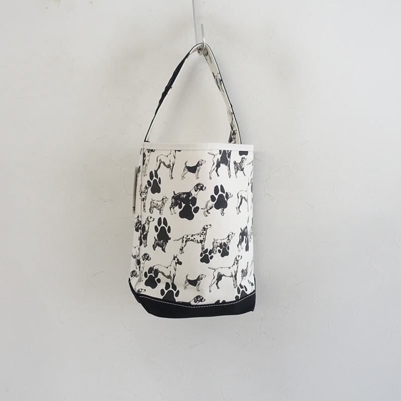 �����1.5���ۥƥ�٥� TEMBEA BAGUETTE TOTE SMALL PRINT DOG FOOT PRINT �Х��åȥȡ���   (ba30-2602-130)��11D62��