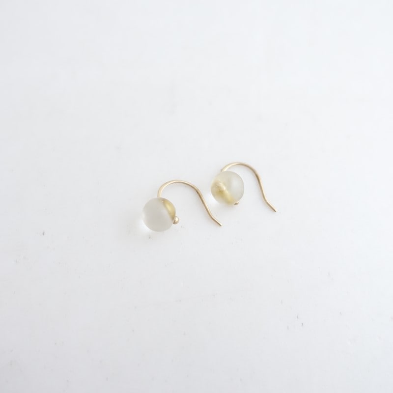 ���ȥꥨ���󥿥� Atelier d��antan NEW DS Glass Beads Hook Pierce   (ac30-2601-152)��42D62��